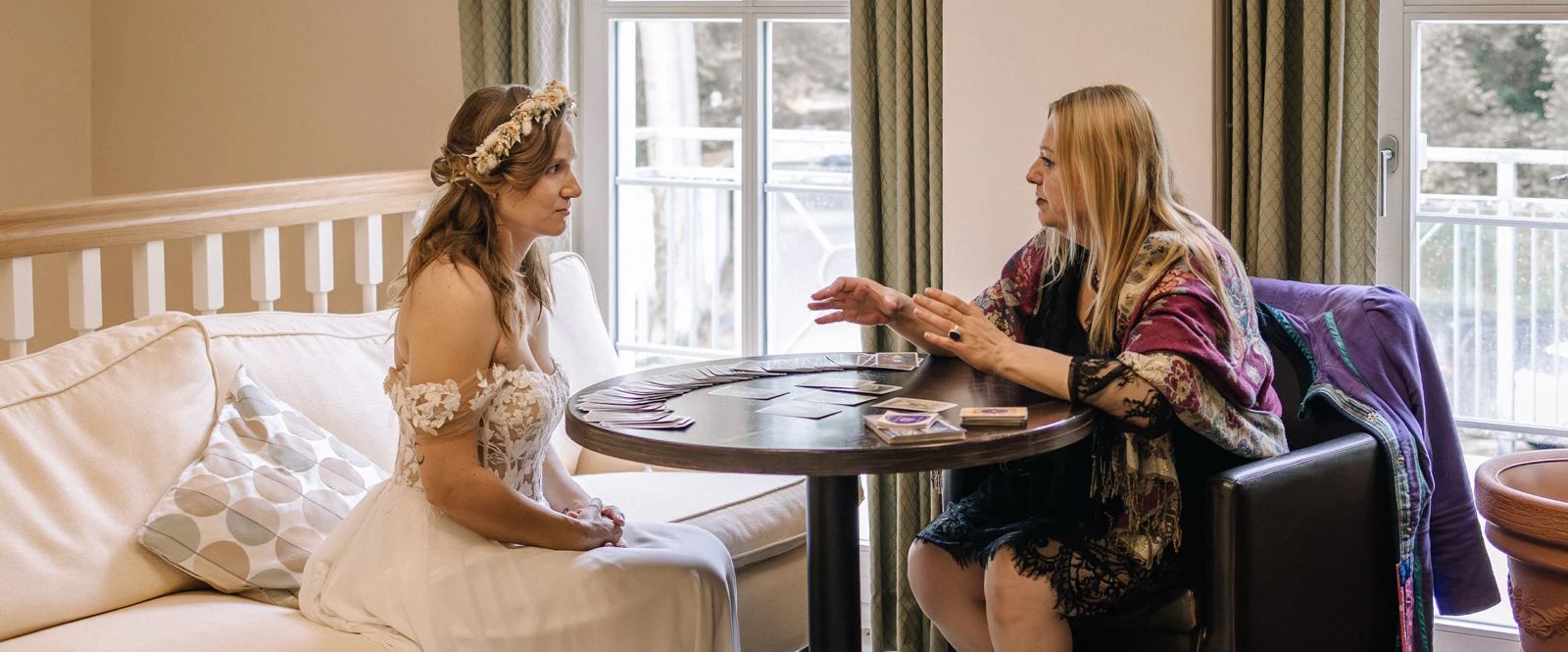 Tarotkarten für Hochzeiten und Junggeselinnenabschiede