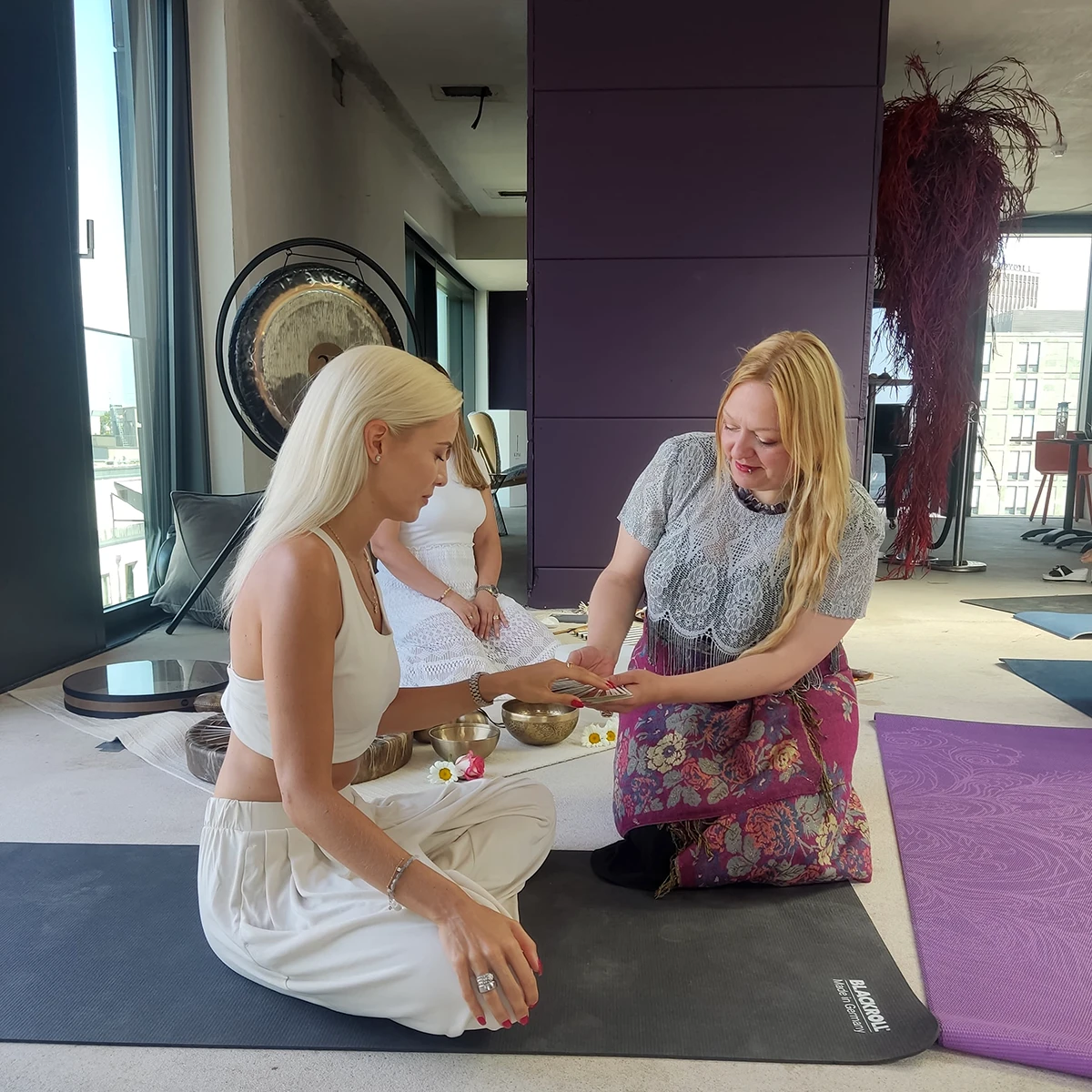 Tarotkartenlegen für Events Hochzeiten Firmenfeiern in Berlin mit Oksana Kolenitchenko